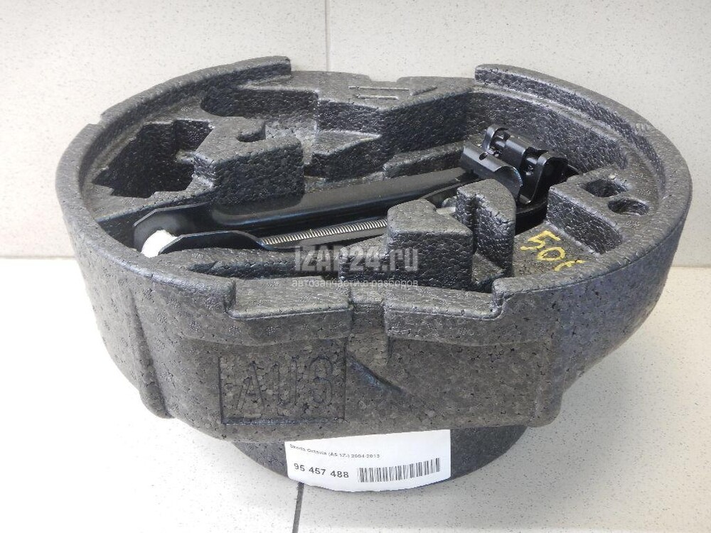 1K0011031M Домкрат VAG Octavia (A5 1Z-) (2004 - 2013) купить бу по цене ...