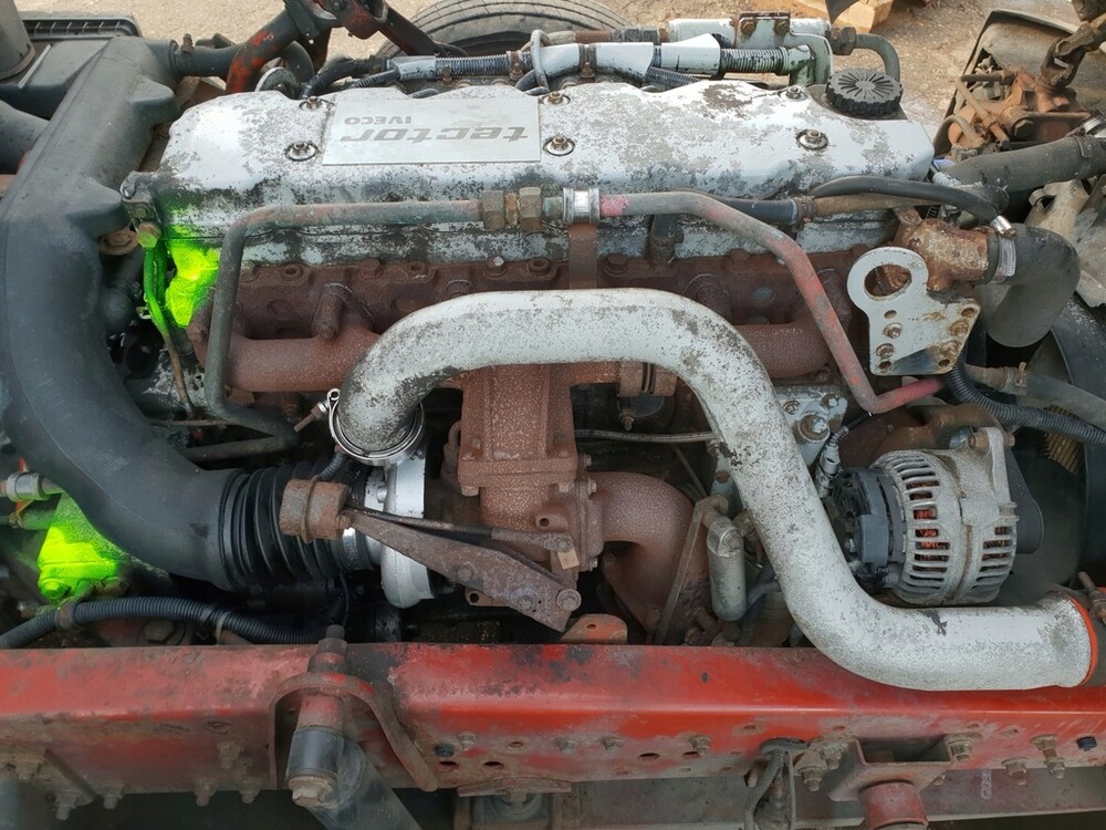 Iveco e5 120e22 где находится стартер F4AE0681D двигатель iveco eurocargo тектор 120e21 160e21 180e21 купить бу в Крас