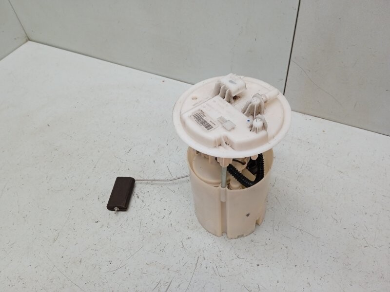 Модуль бензонасоса рено меган 2. Топливный насос рено флюенс. 6 бензин. Топливный насос рено флюенс 1. 6.