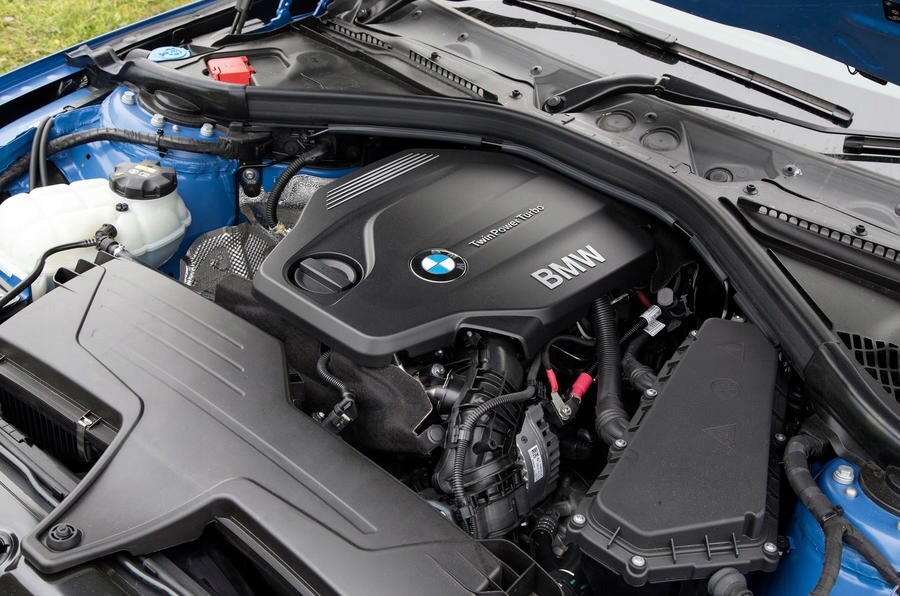 Масло бмв 320i. BMW f30 мотор. BMW f30 b48 мотор. BMW 3 f30 мотор. BMW f30 n20.