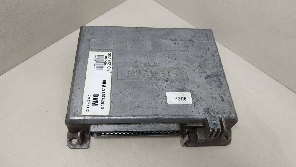 Блок клио. Блок клио. 8201200-k80. Блок клио. Запчасти модуль рено симбол 2007г.