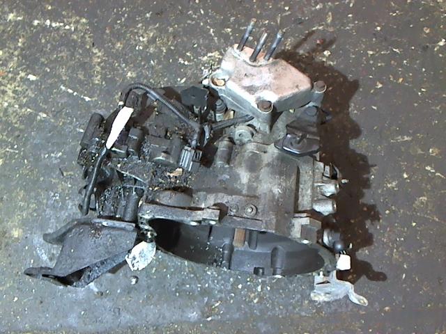 Акпп митсубиси спейс стар 1. Коробка механическая спейс стар 1. Подушка двигателя митсубиси спейс стар 1. Коробка мицубиси спейс стар 1,3. Mitsubishi space star 1998-2004 акпп.