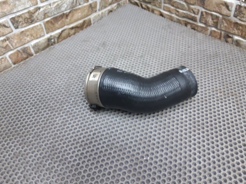 Патрубок интеркулера вольво хс90 бензин 2. Патрубок интеркулера xc90. Патрубок интеркулера xc90. Патрубок интеркулера вольво хс90. Патрубок интеркулера xc90.