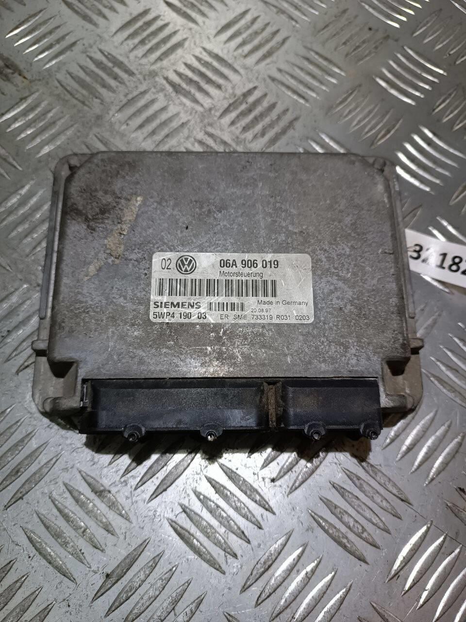 03l906019jm. 03l906019jm. Bg блоков. Батарейный блок canon bg-e9. Расположение в блоке управления реле поворотов сеат толедо 1.