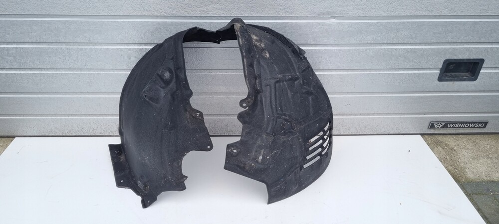 Локер передний левый vw touareg 2. Подкрылок передний туарег. Подкрылок туарег gp. Stvw61016la1. Локер туарег передний.