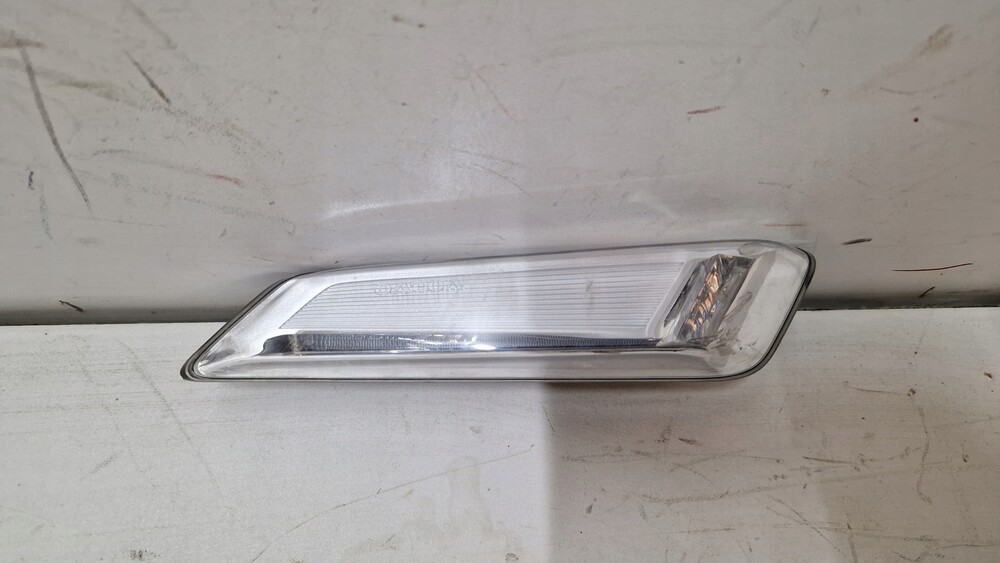 поворотник двери