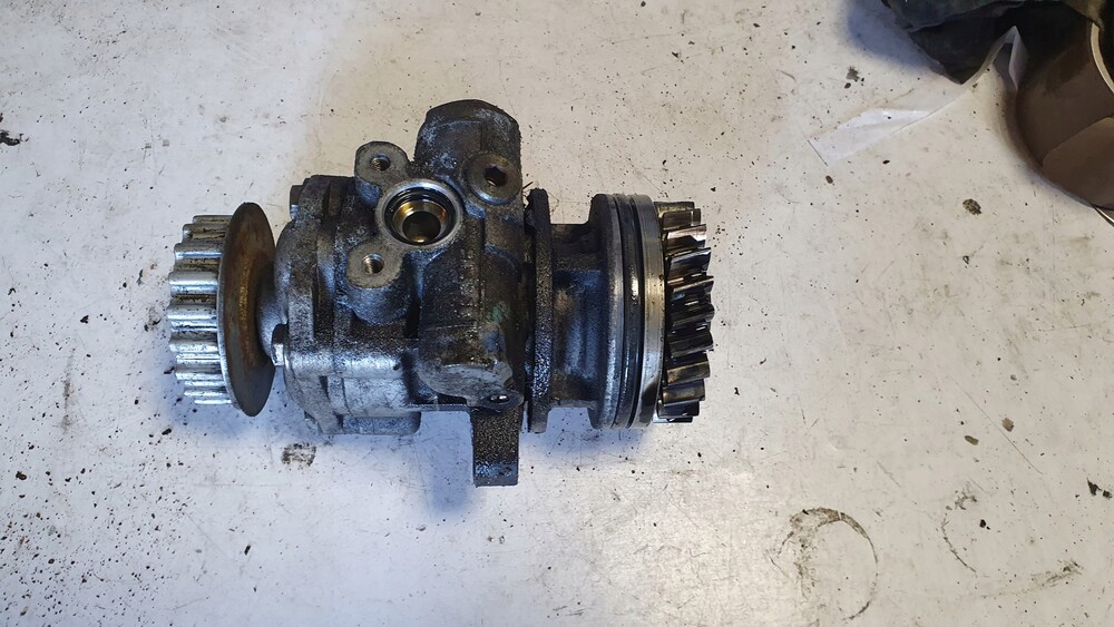 7e0422154e. 5 дизель лопастной насос гидроусилителя. Ремкомплект насос гура фольксваген т 4. Туарег 2. Насос гур туарег 3.