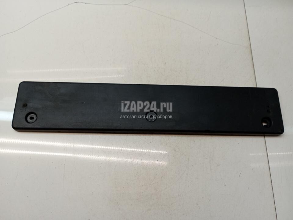 Накладка на бампер под номера