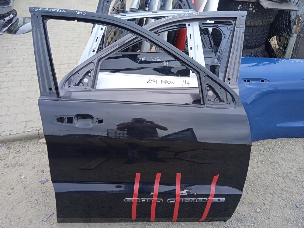 Джип гранд чероки 2013. Jeep grand cherokee дверь. Jeep grand cherokee wk2 3. Jeep grand cherokee wk2 дверь. Jeep grand cherokee wk2 дверь.