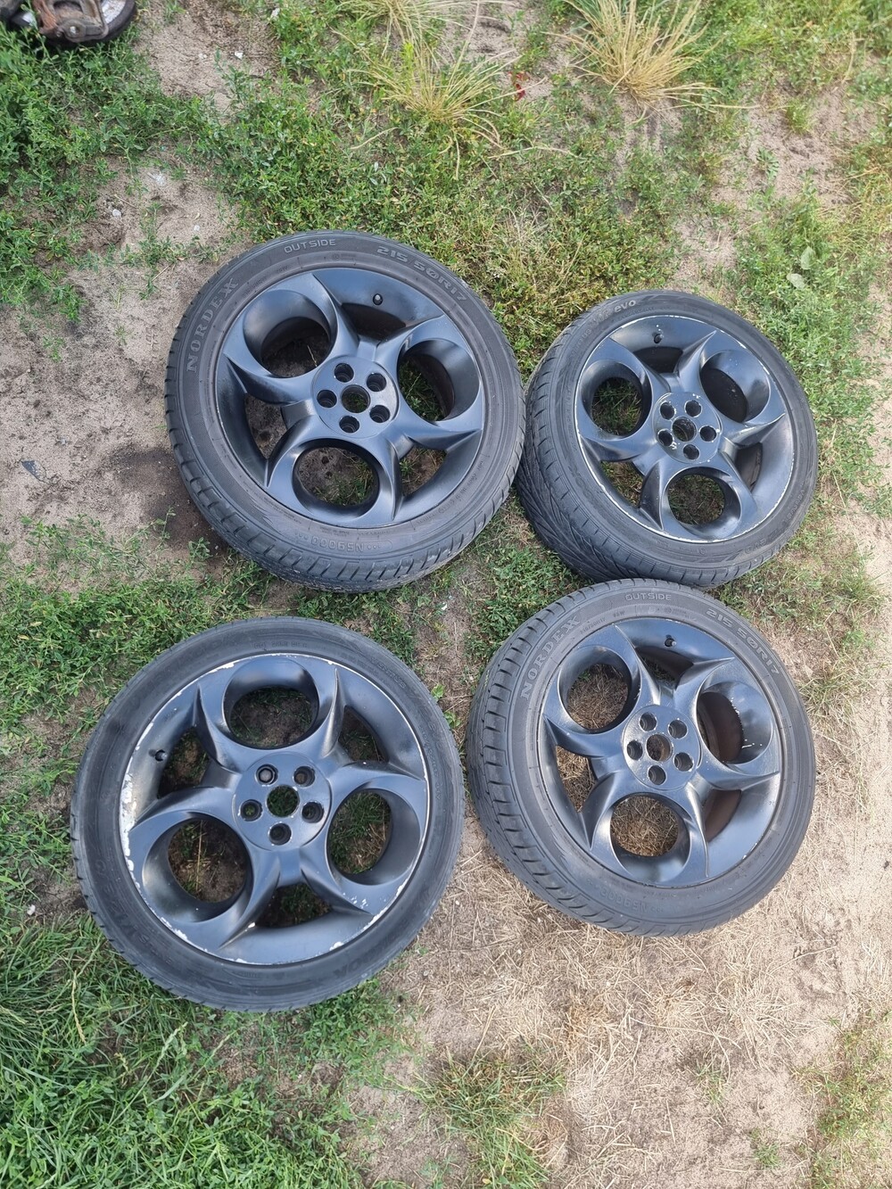 Тар юбкадағы бөкселер Құбыжықпен порно мультфильм