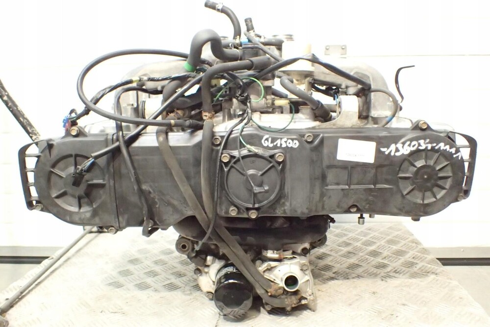 136034-1111 honda gl 1500 goldwing 88 01 двигатель 99046km гарантирует первоклассное качество смеси.