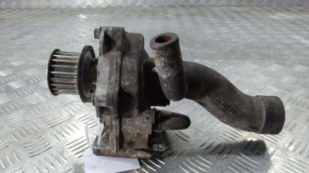 Помпа на крайслер вояджер 1995 год. 7. 5. Помпа крайслер вояджер 2. 04781157aa.