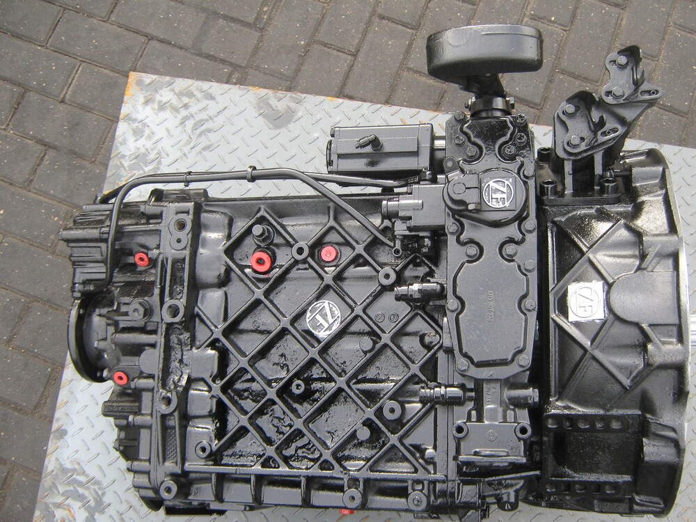 Zf 16s 2520 как снять масляный насос коробка кпп renault man 16s1920 , 2321 , 2521 купить бу в Москве по цене 31820 р