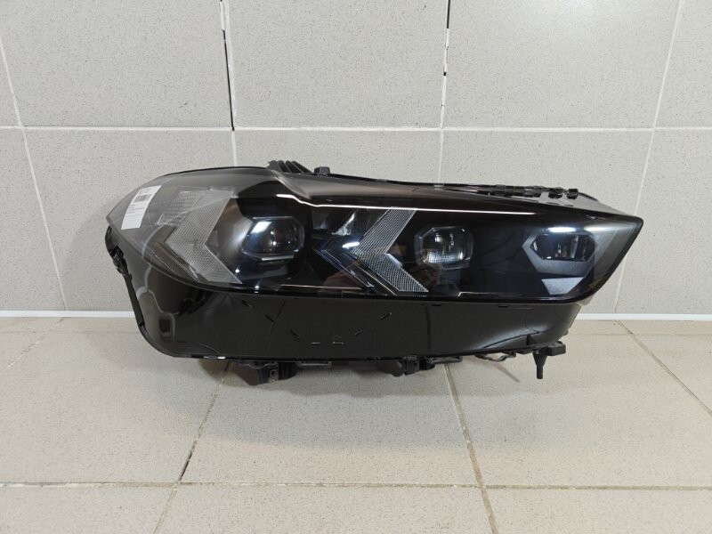 63115A783F4 Фара правая BMW X5 G05 купить бу по цене 97036 руб
