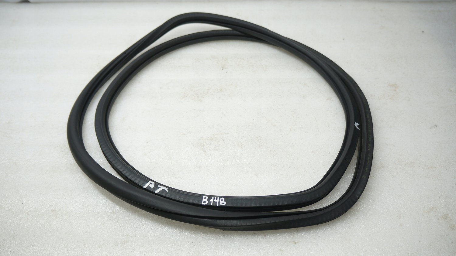 Vortmax ppf10 220v уплотнитель двери. Vag уплотнитель проема передней 5ja867365j5ap. Уплотнитель great wall safe багажника. Уплотнитель пятой двери great wall safe. Уплотнитель антенны фольксваген гольф 2001 года.