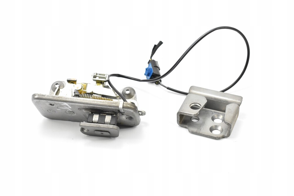 A4637407300 Замок крышки багажника багажника задняя дверь