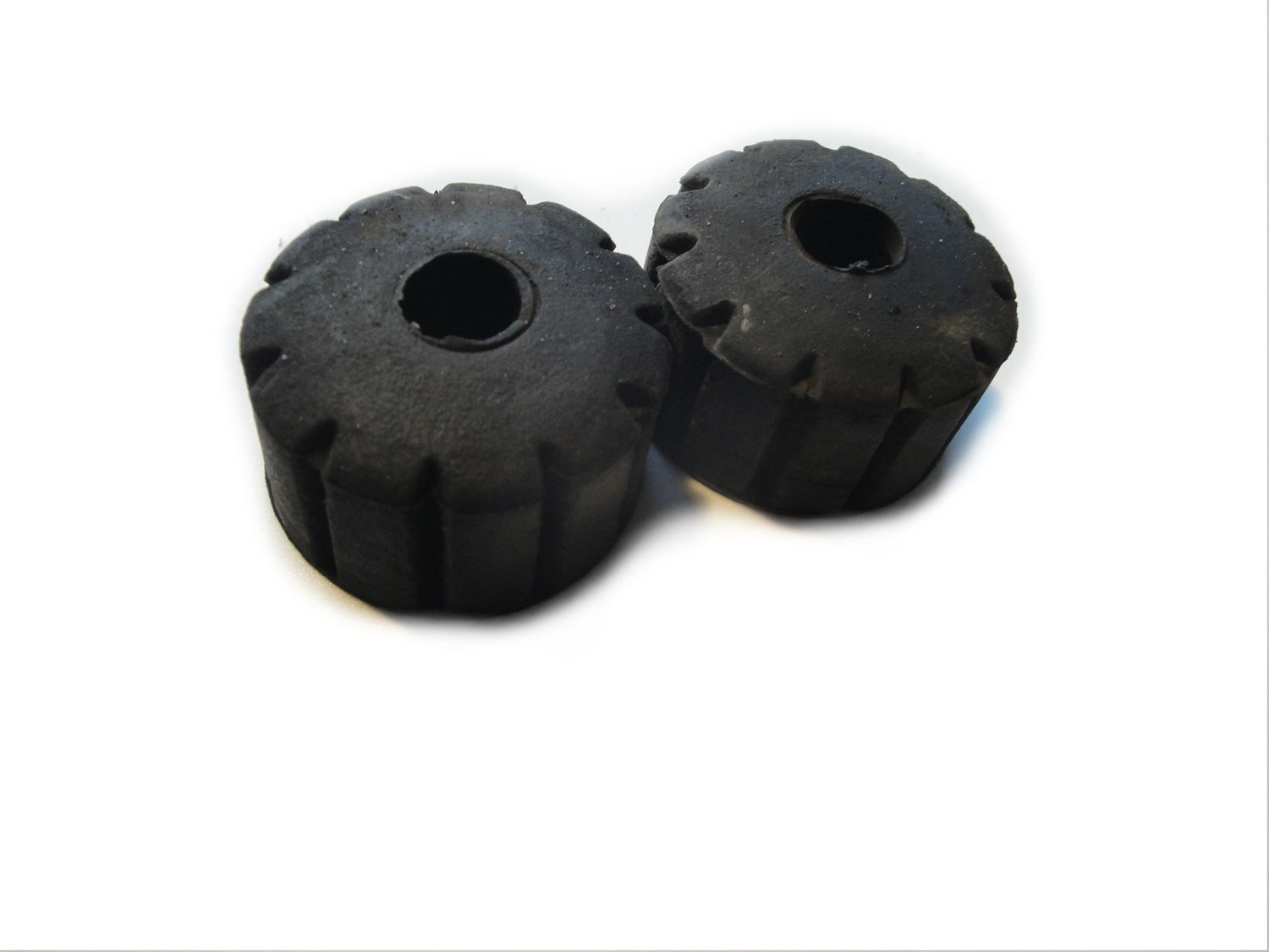 Резиновая лента бака скания 50 мм. Резинка под бак вольво fh12. Резинки бардачка альфа. Резинка под бак. Шланг бака 010047a.