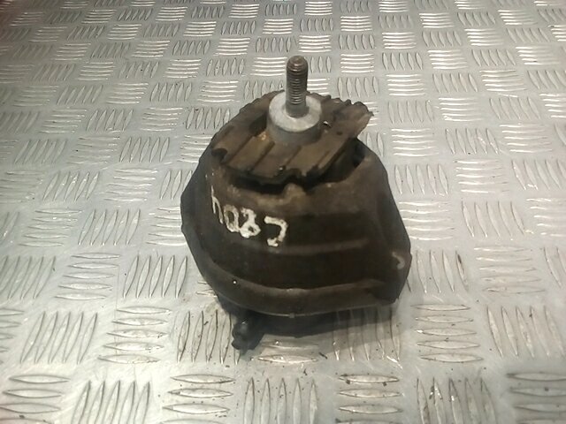 8r0199381c. 218123m000. Подушка двигателя 2101. Замена подушек двигателя на мицубиси л 200. 41022fa001.