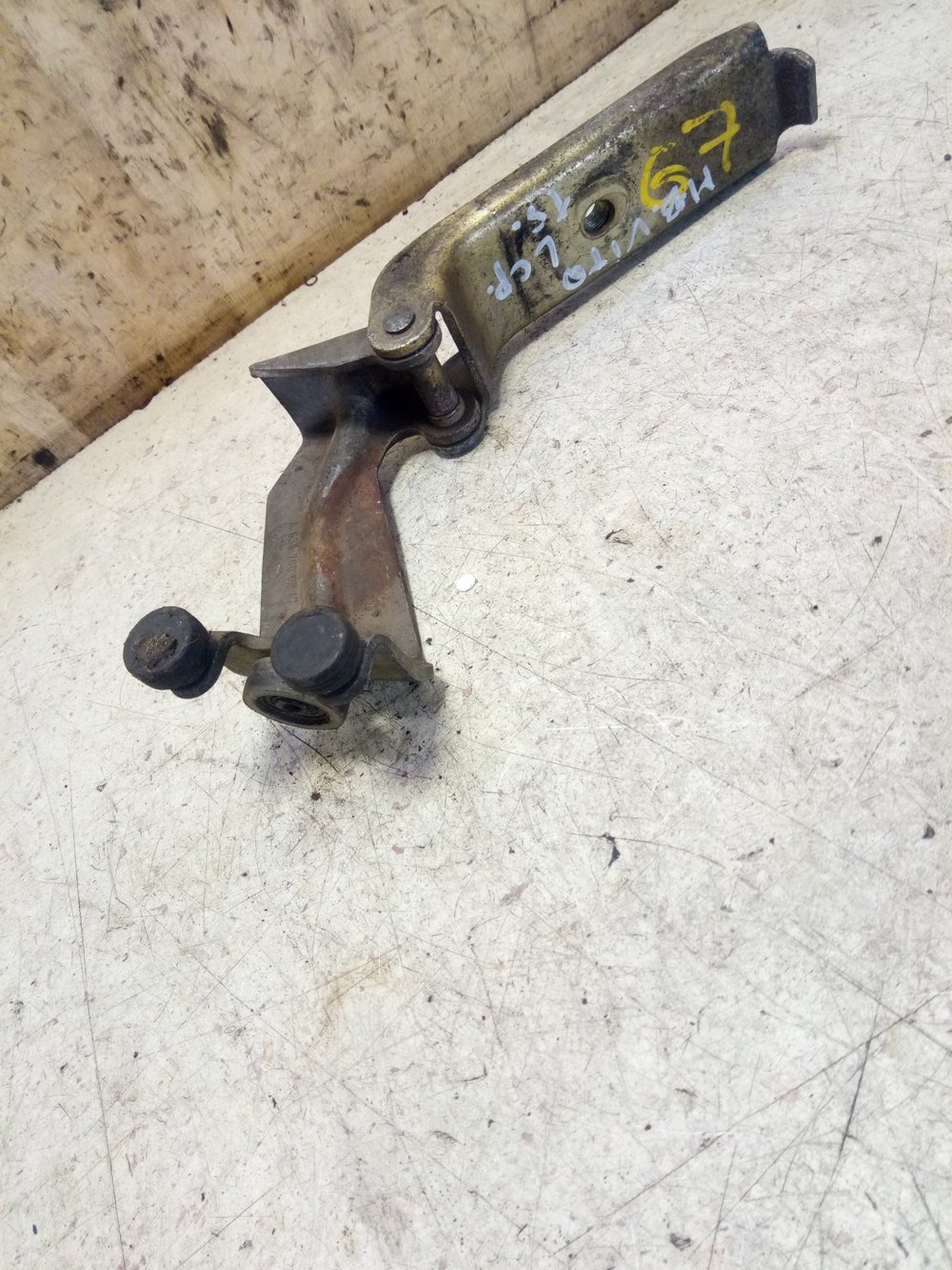 вито 638 ролики сдвижной двери. ремкомплект ролика сдвижной двери мерседес вито 638. средний ролик сдвижной двери мерседес вито 638. вито 638 ролики сдвижной двери. вито 638 ролики сдвижной двери.