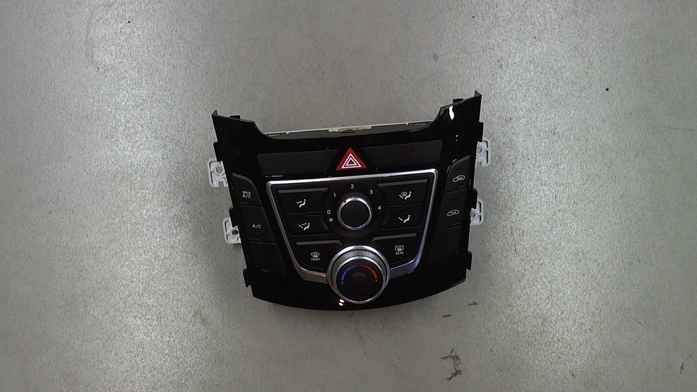 I30 hyundai как снять блок климата Переключатель отопителя (печки) Hyundai i30 2012-2015 2014 купить бу по цене 188