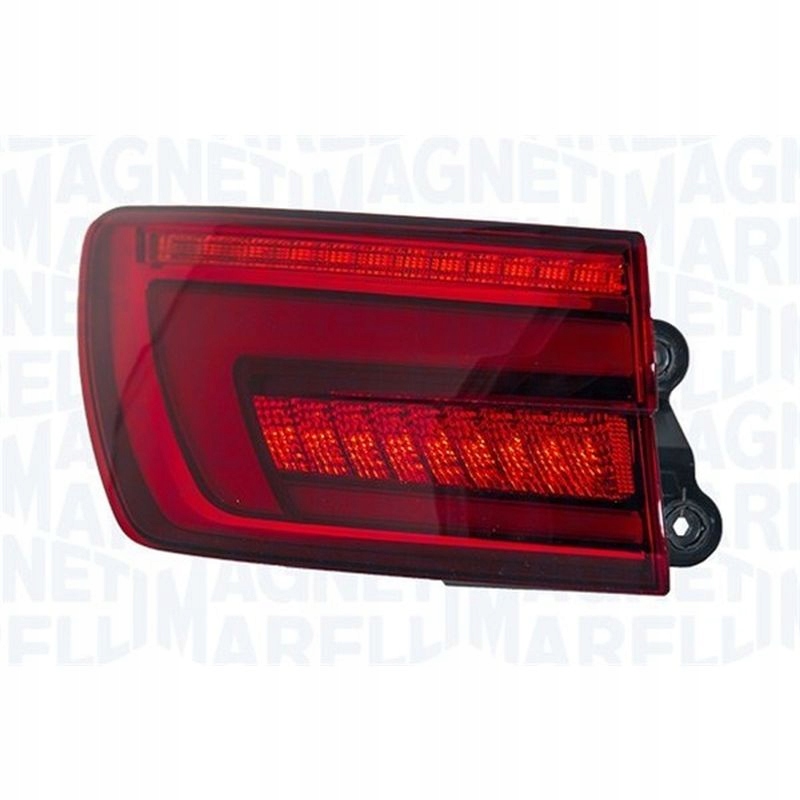 З заднего. MAGNETI MARELLI 714021880802 фонарь задний. MAGNETI MARELLI задний фонарь. МАГНЕТТИ Марелли фонарик