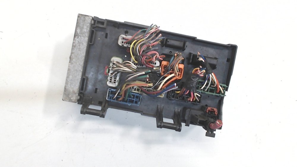 Предохранители додж караван 2002 2. 4. 4. Блок предохранителей dodge caravan 2008. Блок предохранителей caravan 2.