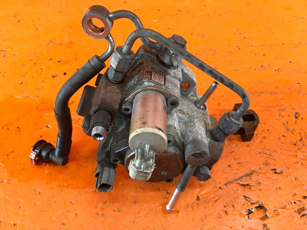 Тнвд на авенсис. 22100 - 0r040. Топливный насос высокого давления Авенсис. 22100-0r030. ТНВД Авенсис.