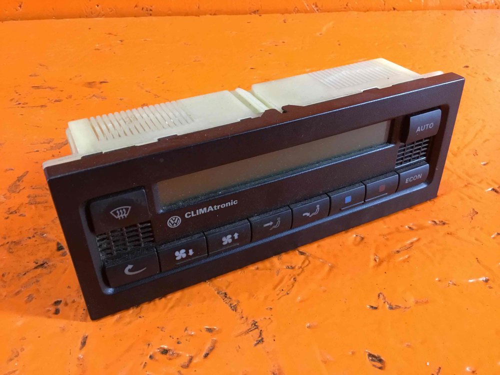 Блок климат контроля фольксваген т4. Пересвет климата пассат б5. Блок управления климатом tlc 200. Блок климата пассат б5. Блок климата пассат б5.