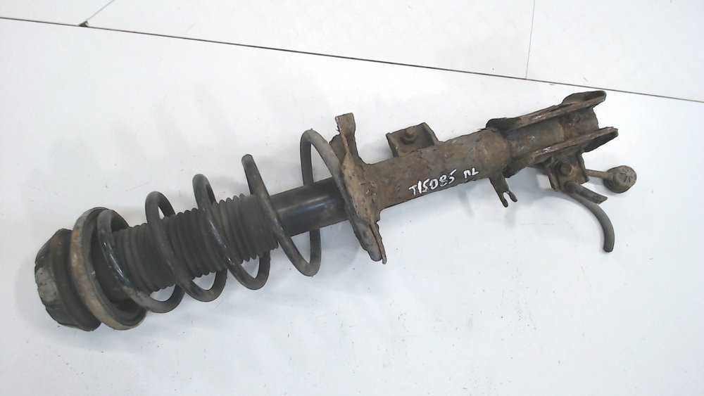 41601-75k00. Амортизатор сузуки sx4. 41800-61m00-000. 41601-79k01. Амортизатор на багажник сузуки сх4.