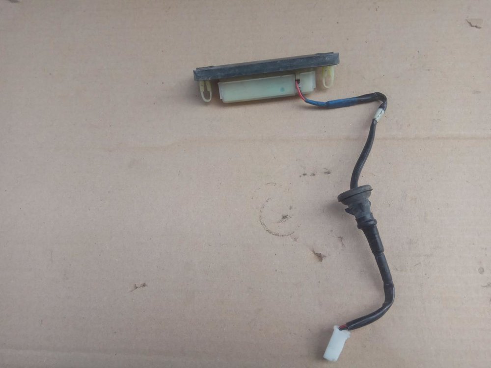 тойота витц механизм открывания багажника. доп пружина багажника тойота королла 150. тойота автоматическое открывание багажника. газлифт в багажник королла 150. газовые упоры крышки багажника 120 corolla.