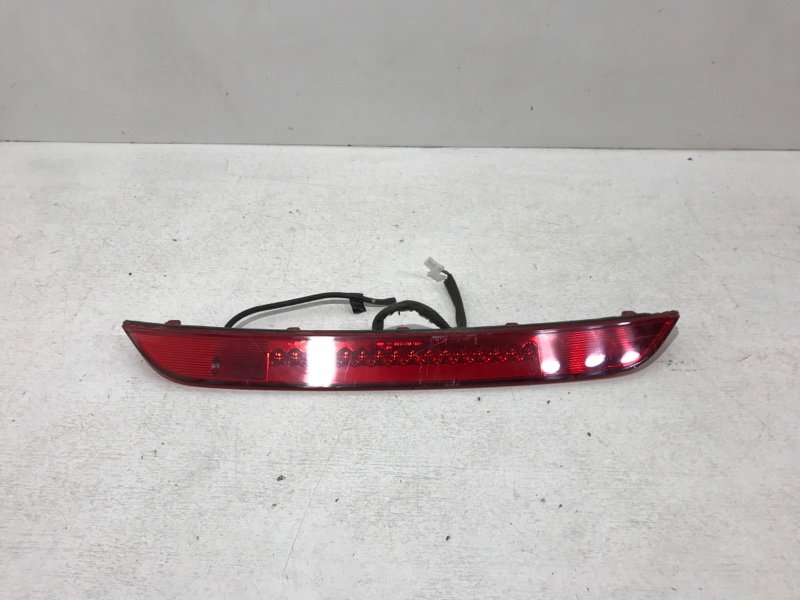 Стоп сигнал хендай солярис 2012. Дополнительный стоп сигнал на солярис 17 года. Дополнительный стоп сигнал hyundai solaris. Стоп сигнал хендай солярис 2012. Задний стоп сигнал солярис 2.