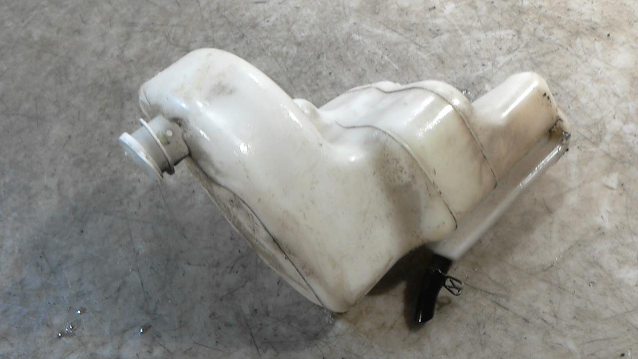 Расширительный бачок лансер. Расширительный бачок лансер. Расширительный бачок лансер 10 2. Расширительный бачок mitsubishi lancer 10. Расширительный бачок лансер.