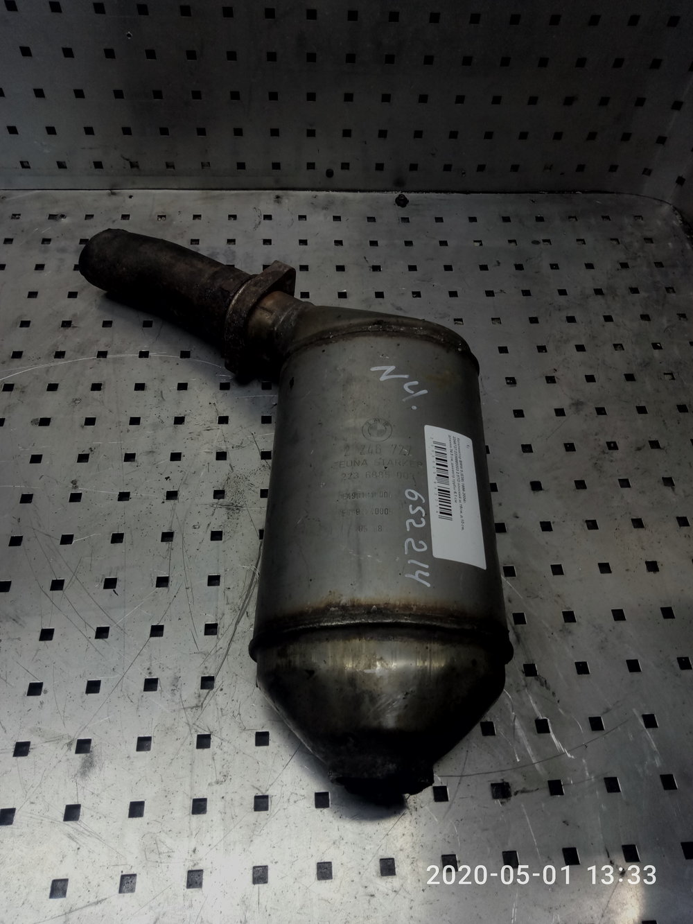 Е39 катализатор. Катализатор BMW e39. Катализатор БМВ е39. Е39 катализатор пламегаситель. М 5 Е 39 катализатор.