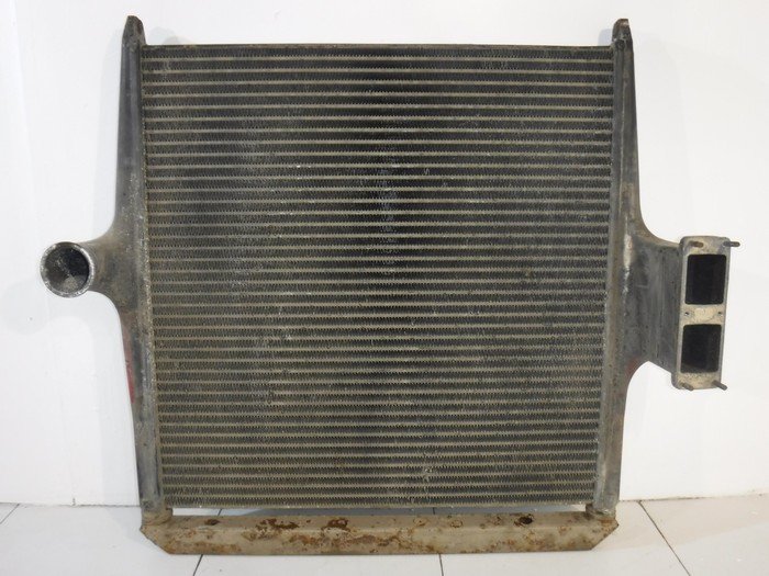 Интеркулер сааб 9-5. Интеркулер r2aj13565 mazda 3 bl 09-13 2. Интеркулер спортейдж 1. T2h2530. Радиатор интеркулера мерседес актрос 3341.