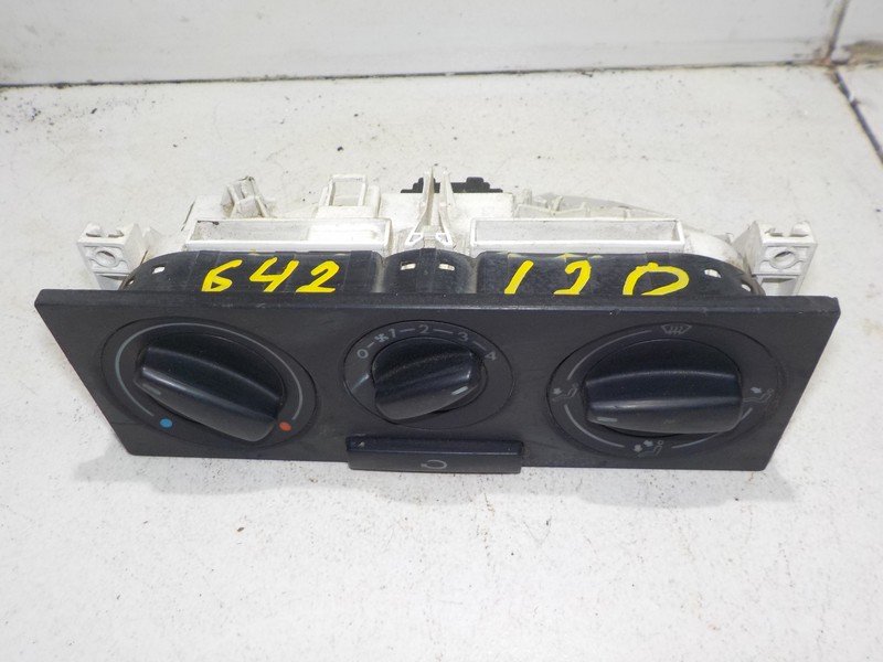 Блок управления печки на фольксваген. Климат контроль гольф 4. Блок климата гольф 4. Блок управления печкой фольксваген. Блок климат контроля vag.