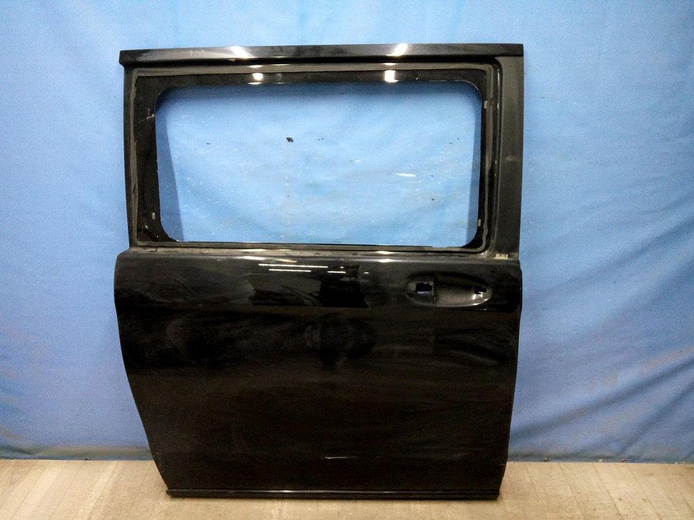 Снятие обшивки сдвижных дверей мерседес виано. Мерседес вито 639 дверь сдвижная правая. Сдвижная дверь мерседес виано. Сдвижной люк мерседес w639. Стекло левая раздвижная дверь мерседес вита w447.