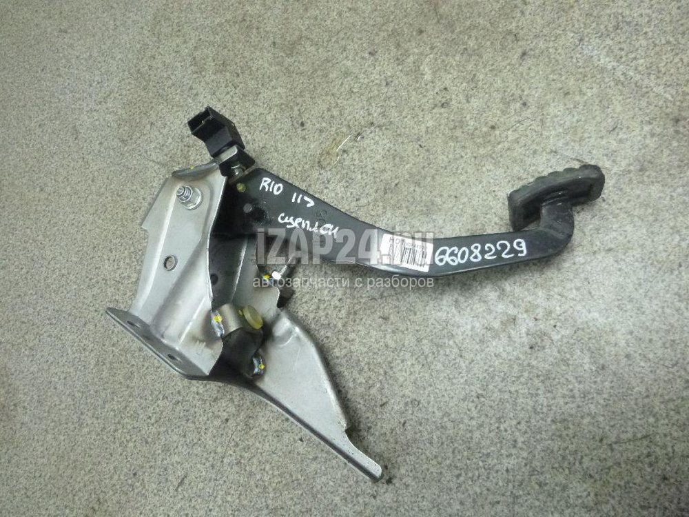 328021R100 Педаль сцепления Hyundai Solaris I 2010-2017 купить бу по цене 28.35 