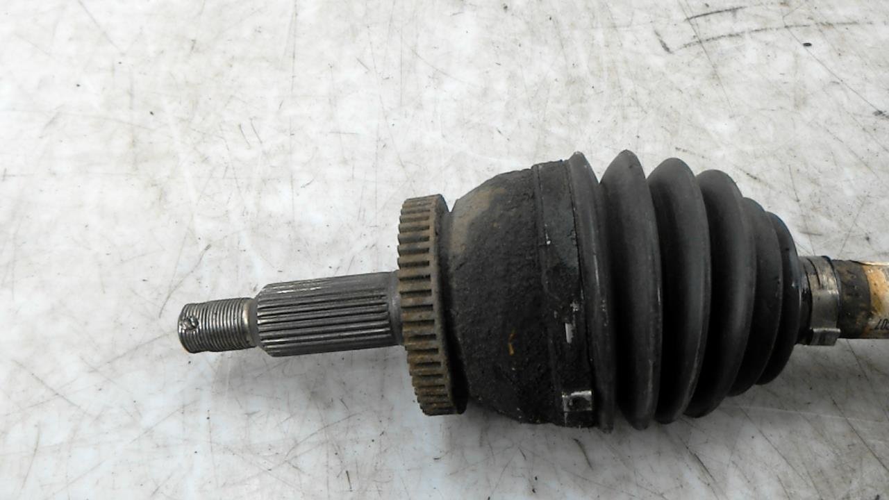 495012l010. Левый привод на i20 2009г. Привод i30. Хендай i 30 фото приводов. Привод хендай акцент.