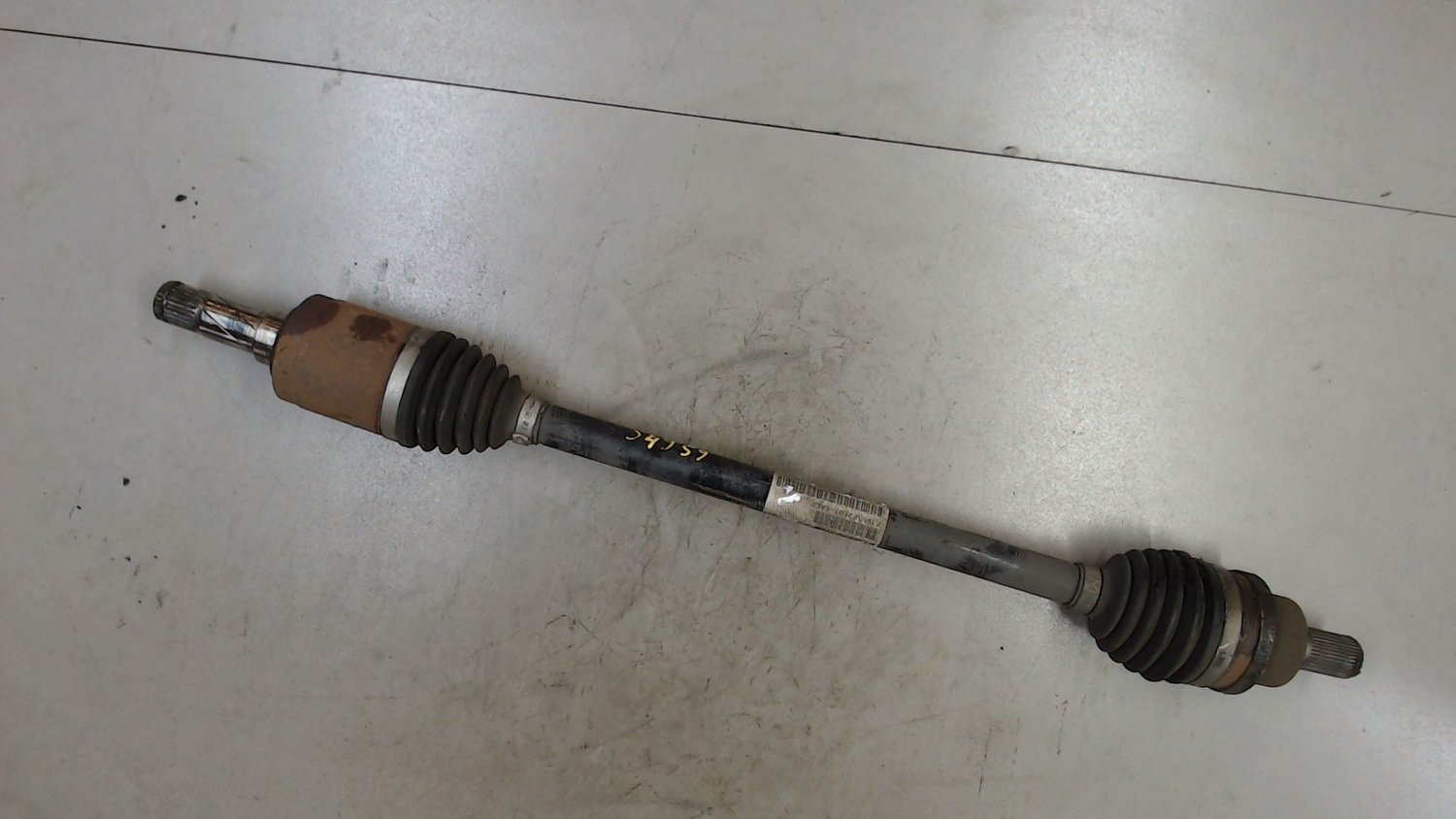 Шрус наружный skf vkja5597. Привод передний левый в сборе форд куга 2 2014. Шрус карданного вала форд куга 1. Шрус куга. Вал приводной левый ford kuga.