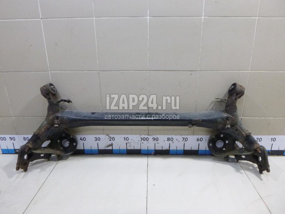 Балка королла 150. Тойота аурис балка. Подрамник тойота аурис 2008. Тойота аурис балка. Тойота королла 2009 задний усилитель балки.