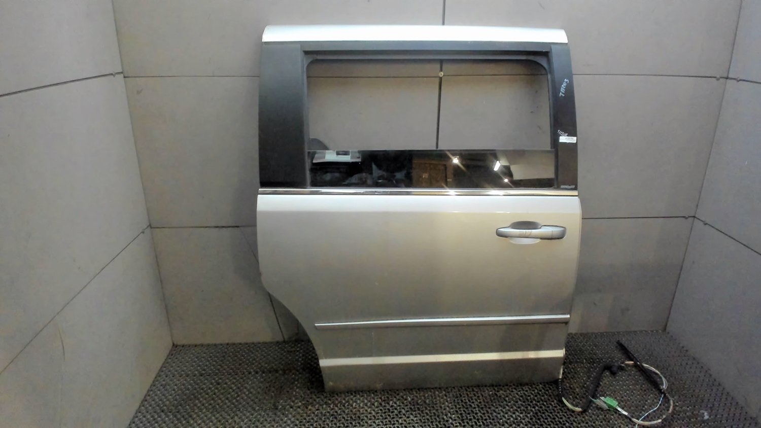 Дверь сдвижная крайслер вояджер. Дверь сдвижная крайслер вояджер. Дверь сдвижная крайслер вояджер. Дверь сдвижная крайслер вояджер. Дверь сдвижная мазда мпв.