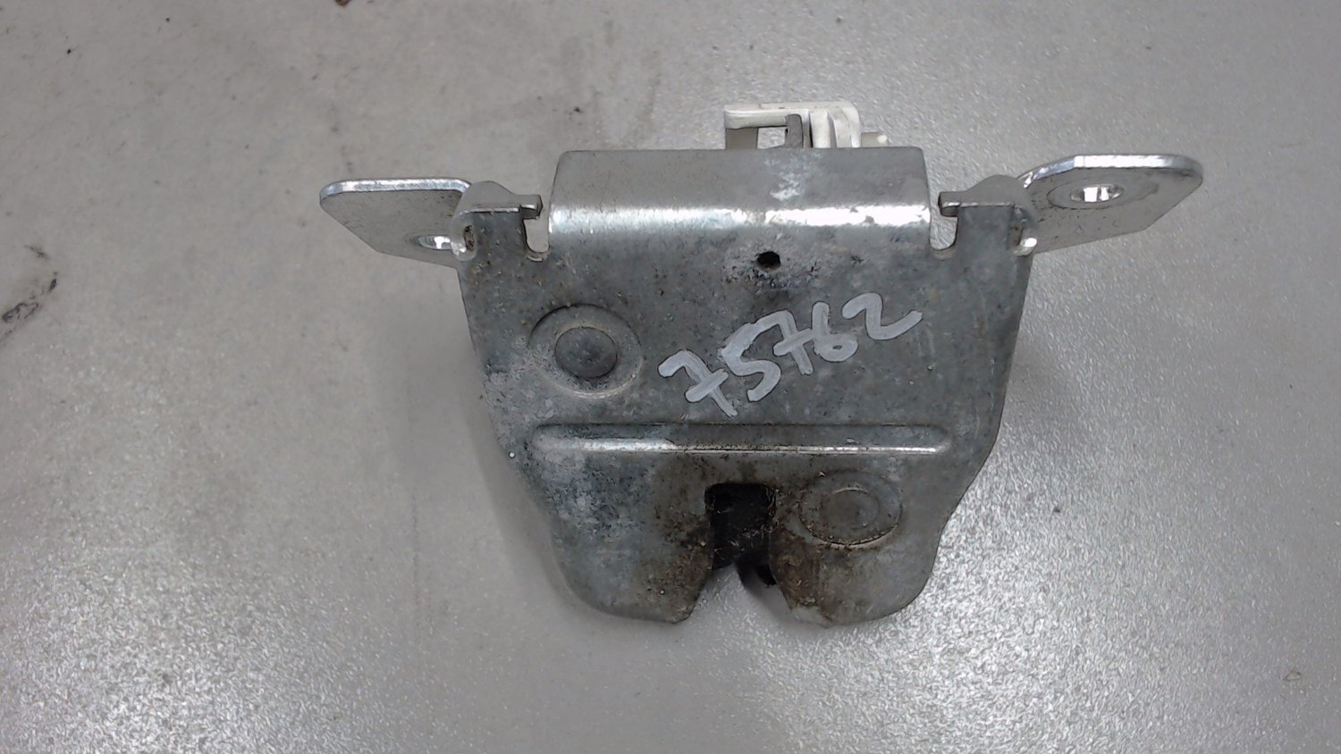 Замок багажника, Mercedes C W202 1993-2000 1997 купить бу Z1559194 - iZAP24
