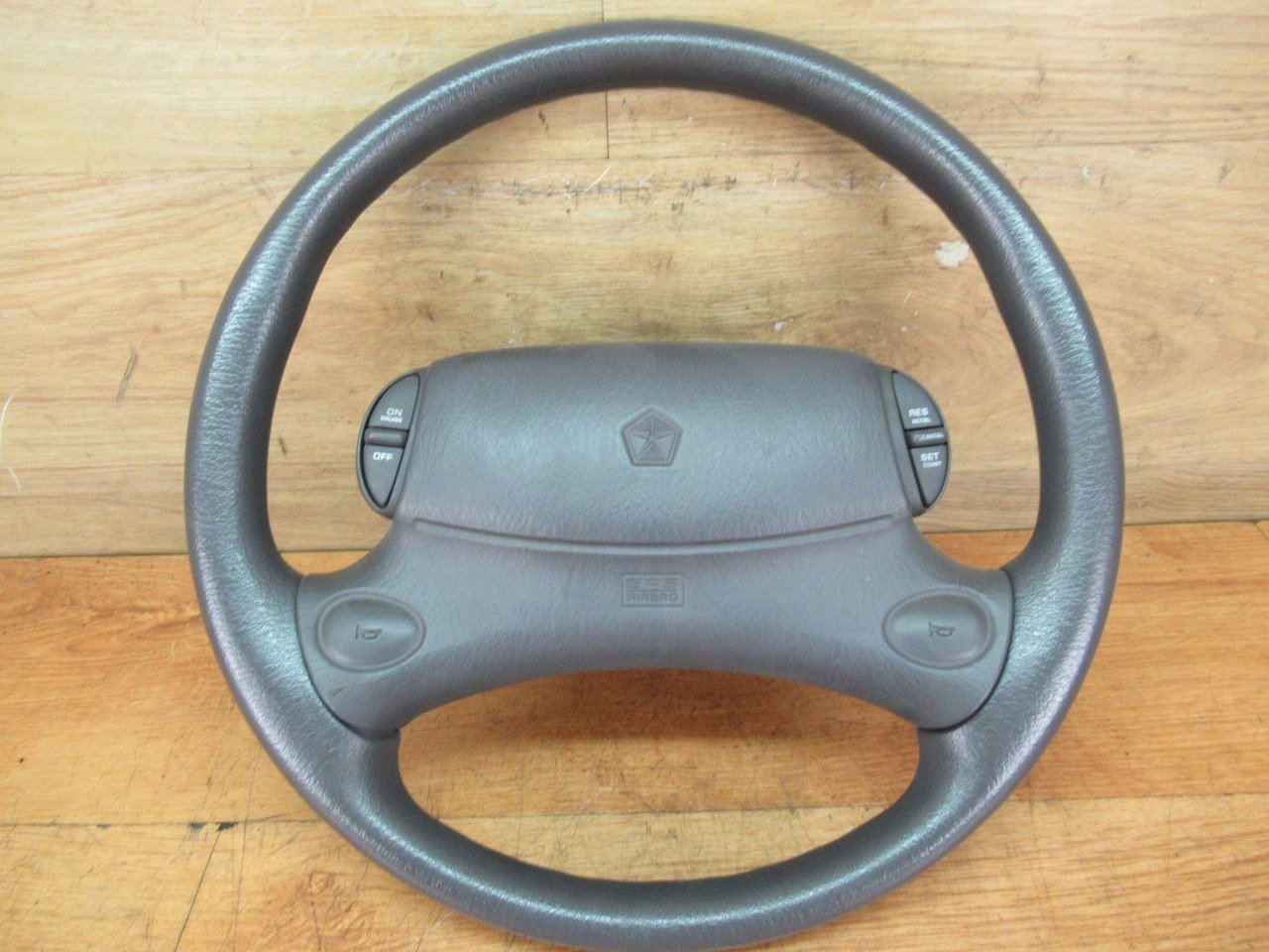 Как снять руль додж караван 016V98r руль подходит + airbag chrysler неон 95 - 02r купить бу в Нижнем Новгоро