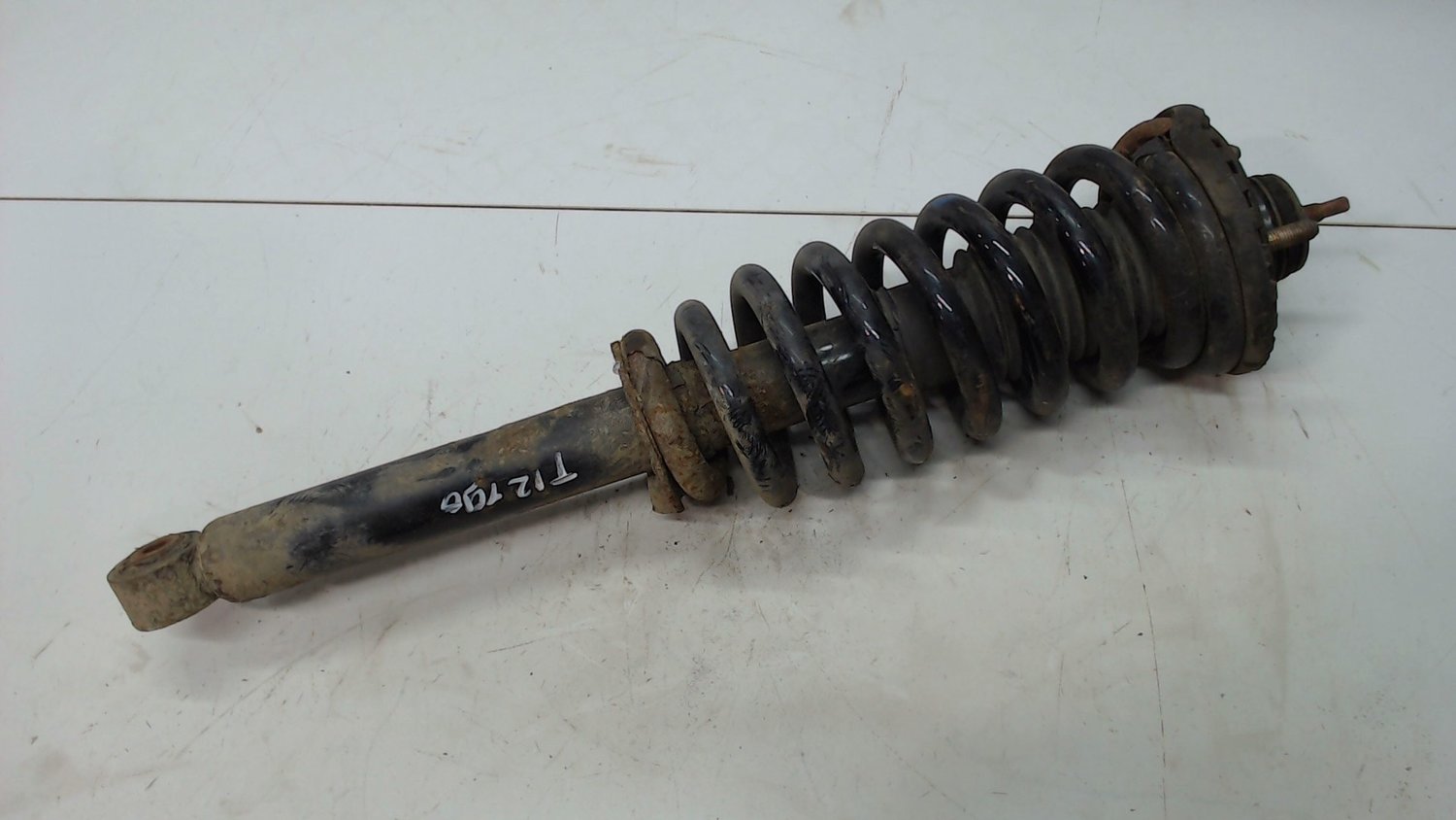 передние амортизаторы мандо на кайрон. амортизаторы санг енг. амортизаторы санг енг. амортизаторы санг енг. задний амортизатор ssangyong actyon new.