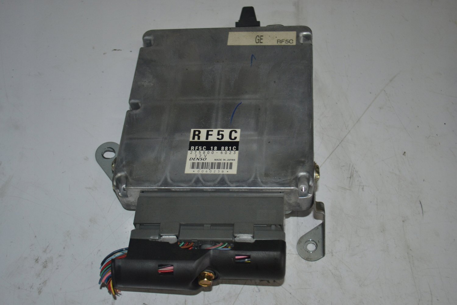 Блок управления двигателя мазда 6. Fsj8-18881-h. e6t51576w03c что за блок.